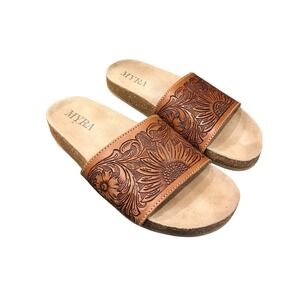 Women's Myra Hand Tooled Leather Sunflower Sandals Slides Size 9 Wore‎ 1x EUC